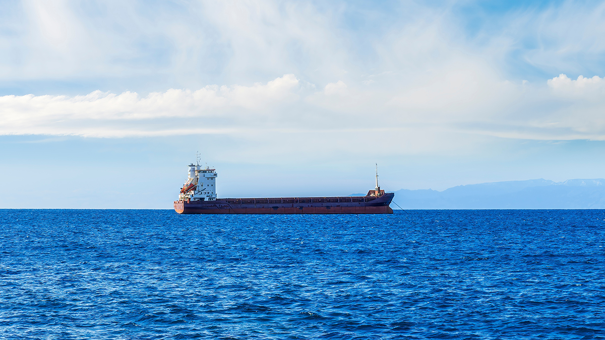 Oil tankers from the Russian shadow fleet used for transporting oil on the open sea. Transport of petroleum products, gas, and oil subject to sanctions. An industrial landscape of petroleum logistics.