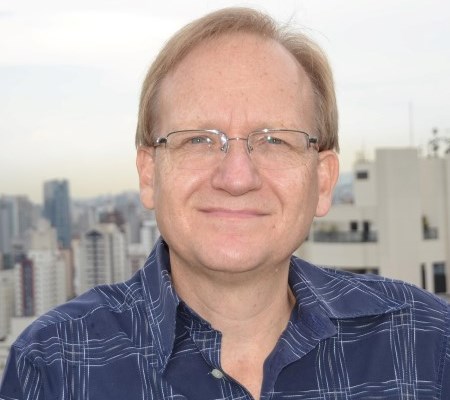 headshot of Anders Pettersson